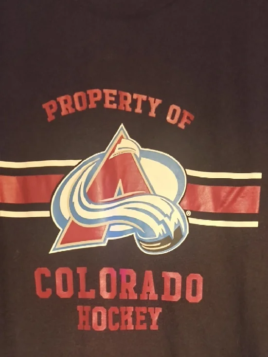 NHL - Property Of Colorado Avalanche T-Shirt - Small - Black New With Tags - Picture 6 of 7